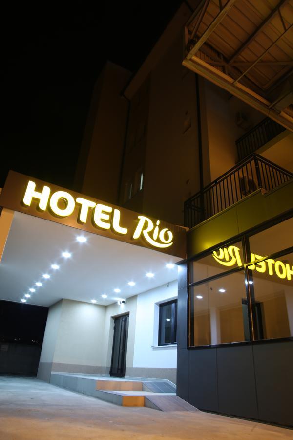 Hotel Rio Пристина Екстериор снимка