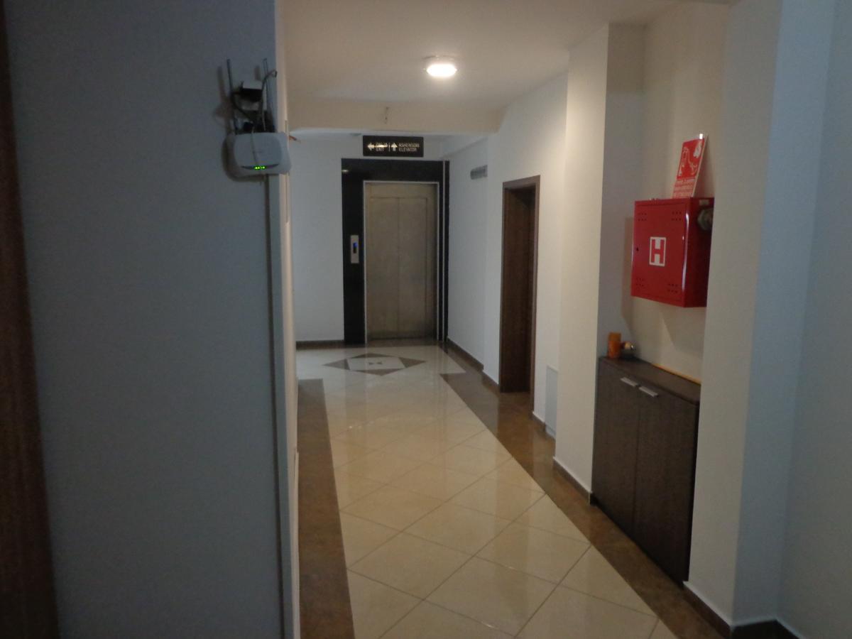 Hotel Rio Пристина Екстериор снимка