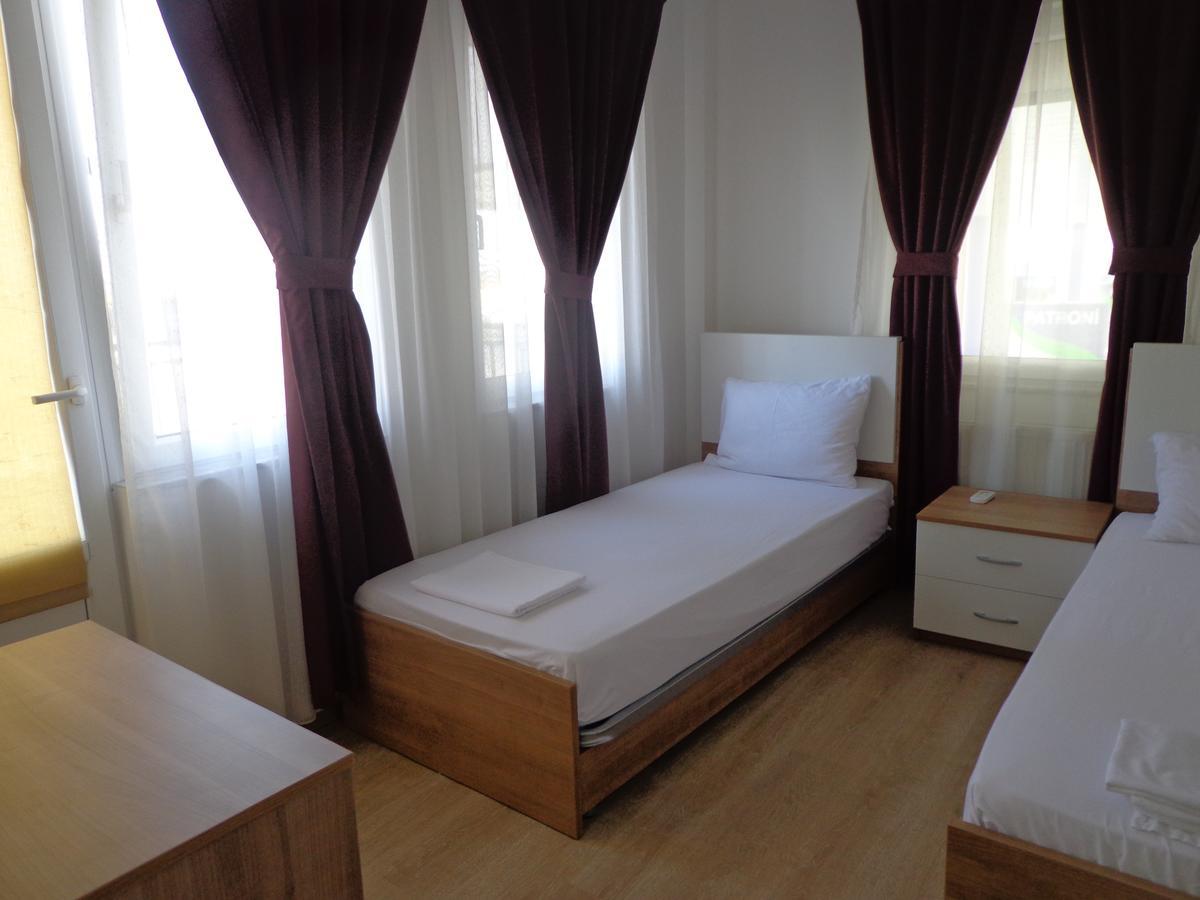 Hotel Rio Пристина Екстериор снимка